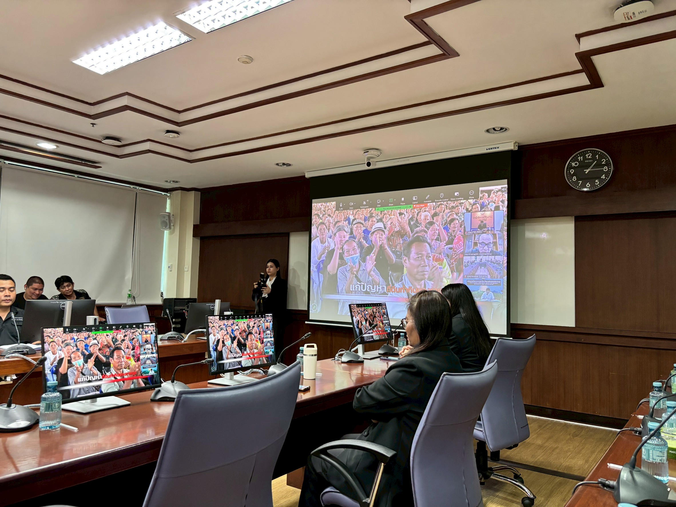 title - ผู้ตรวจราชการ ส.ป.ก. ร่วมประชุมคณะกรรมการขับเคลื่อนฯ ติดตามการแก้ไขปัญหาการใช้ประโยชน์พื้นที่ในเขตอุทยานแห่งชาติทับลาน